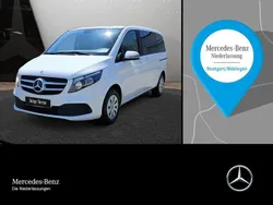 Weiß Gebraucht 2022 Mercedes V220 Van / Kleinbus | 40.990 € (Fairer Preis)