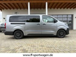 Grau Neu 2025 Opel Vivaro Van / Kleinbus | 38.880 € (Fairer Preis)