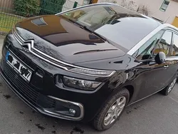 Schwarz Gebraucht 2017 Citroën Grand C4 Picasso Shine Van / Kleinbus | 15.432 € (Fairer Preis)