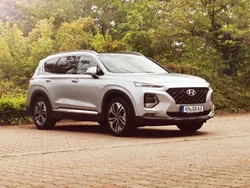 Grau Gebraucht 2019 Hyundai Santa Fe Premium SUV | 20.000 € (Guter Preis)