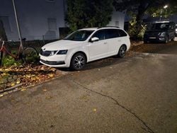 Weiß Gebraucht 2020 Skoda Octavia Style Kombi | 13.500 € (Superpreis)