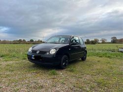 Schwarz Gebraucht 2002 VW Lupo Basis Kleinwagen | 1.350 € (Fairer Preis)
