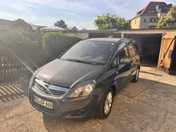Grau Gebraucht 2014 Opel Zafira Van / Kleinbus | 6.400 € (Guter Preis)