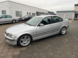 Silber Gebraucht 2001 BMW 316 Limousine | 2.950 €