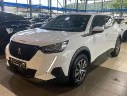 Weiß Gebraucht 2021 Peugeot 2008 Active SUV | 13.440 € (Fairer Preis)