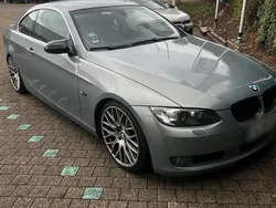 Grau Gebraucht 2007 BMW 325 Coupé | 7.390 € (Fairer Preis)