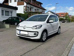 Weiß Gebraucht 2014 VW up! move up! Kleinwagen | 4.600 € (Fairer Preis)