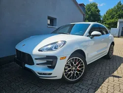 Weiß Gebraucht 2015 Porsche Macan Turbo SUV | 35.490 €