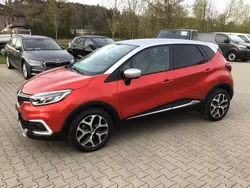Rot Gebraucht 2019 Renault Captur Intens SUV | 15.290 € (Fairer Preis)