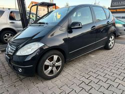 Grau Gebraucht 2008 Mercedes 170 Avantgarde Limousine | 3.990 € (Guter Preis)