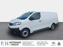 Weiss Gebraucht 2024 Opel Vivaro Edition Van | 25.950 € (Etwas zu teuer)