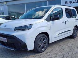 Icy white Gebraucht 2024 Toyota Proace Verso City Kombi | 32.480 € (Fairer Preis)