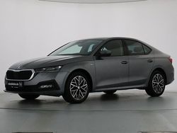 Graphitegrau metallic Gebraucht 2022 Skoda Octavia Clever Limousine | 18.488 € (Guter Preis)