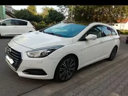 Weiß Gebraucht 2017 Hyundai i40 Limousine | 10.499 € (Teuer)