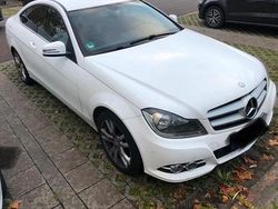 Weiß Gebraucht 2014 Mercedes C220 Coupé | 8.300 €