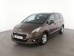 Braun Gebraucht 2016 Peugeot 5008 Active Van / Kleinbus | 11.930 €