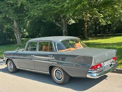 Grau Gebraucht 1962 Mercedes 220 Limousine | 24.800 €