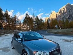 Grau Gebraucht 2005 Audi A4 Kombi | 1.950 € (Superpreis)