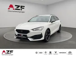 Weiß Gebraucht 2023 Cupra Leon Kombi | 26.890 € (Guter Preis)