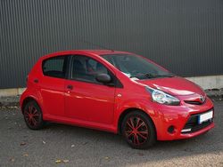 Rot Gebraucht 2013 Toyota Aygo Connect Style Kleinwagen | 6.000 € (Fairer Preis)