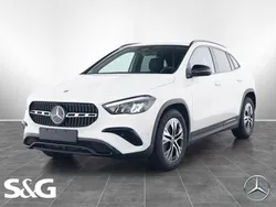 Weiß Gebraucht 2024 Mercedes GLA220 Progressive SUV | 41.990 € (Guter Preis)