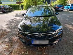 Schwarz Gebraucht 2019 Opel Astra Kombi | 10.700 € (Fairer Preis)