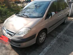 Grau Gebraucht 2005 Citroën C8 Van / Kleinbus | 1.950 € (Fairer Preis)