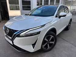 Weiß pearl white (m) metallic Gebraucht 2022 Nissan Qashqai SUV | 22.750 € (Etwas zu teuer)
