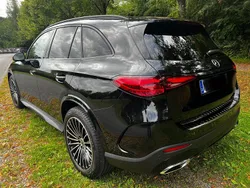 Schwarz Gebraucht 2024 Mercedes GLC220 AMG SUV | 56.900 €