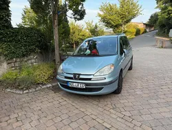 Blau Gebraucht 2003 Peugeot 807 Van / Kleinbus | 3.750 € (Teuer)