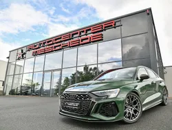 Grün Gebraucht 2023 Audi RS3 Sport Kleinwagen | 63.790 € (Etwas zu teuer)