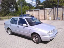 Silber Gebraucht 1997 VW Vento Limousine | 1.800 € (Fairer Preis)