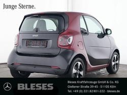 Schwarz Gebraucht 2024 Smart ForTwo Electric Drive Exclusive Coupé | 16.200 € (Fairer Preis)