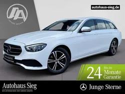 Weiß polarweiß Gebraucht 2023 Mercedes E300 Avantgarde Kombi | 45.114 €