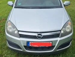 Silber Gebraucht 2006 Opel Astra Edition+ Kombi | 1.800 € (Etwas zu teuer)