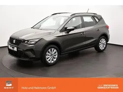 Grau Gebraucht 2024 Seat Arona Style SUV | 23.380 € (Etwas zu teuer)