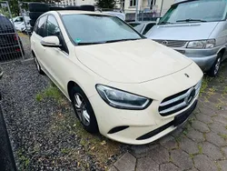 Beige Gebraucht 2019 Mercedes B180 Van / Kleinbus | 5.449 € (Superpreis)