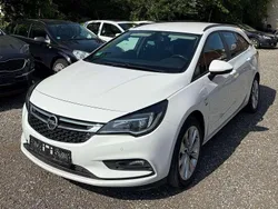 Schneeweiß Gebraucht 2019 Opel Astra Kombi | 8.700 € (Superpreis)