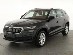 Black magic perleffekt Gebraucht 2022 Skoda Kodiaq Style SUV | 36.495 € (Fairer Preis)