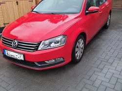 Rot Gebraucht 2014 VW Passat Business Kombi | 8.300 € (Guter Preis)