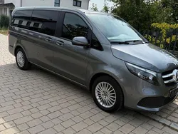 Grau Gebraucht 2020 Mercedes V220 Van / Kleinbus | 36.700 € (Guter Preis)