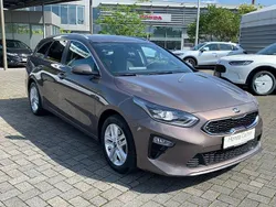 Braun Gebraucht 2020 Kia Ceed Sportswagon Vision Kombi | 16.780 € (Fairer Preis)