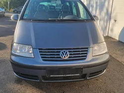 Grau Gebraucht 2008 VW Sharan Van / Kleinbus | 1.900 € (Superpreis)