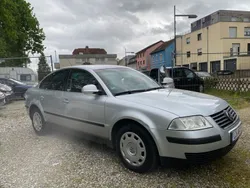 Silber Gebraucht 2004 VW Passat Comfortline Limousine | 2.600 € (Fairer Preis)