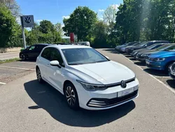 Pure white Gebraucht 2022 VW Golf VIII Active Limousine | 19.977 € (Fairer Preis)
