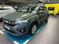 Safarigrüngrau metallic Gebraucht 2024 Dacia Sandero Expression Kleinwagen | 19.490 € (Fairer Preis)