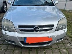 Silber Gebraucht 2003 Opel Vectra Sport Limousine | 2.100 € (Guter Preis)