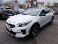Deluxe weiß metallic Gebraucht 2020 Kia XCeed Platinum SUV | 22.590 € (Fairer Preis)