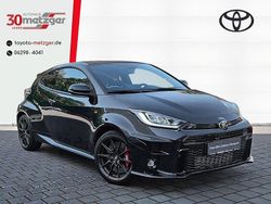 Schwarz Gebraucht 2023 Toyota Yaris Basis Limousine | 35.220 € (Fairer Preis)