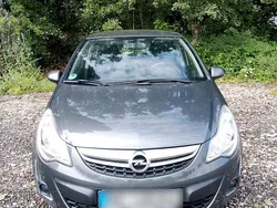 Grau Gebraucht 2012 Opel Corsa Limousine | 2.590 € (Guter Preis)